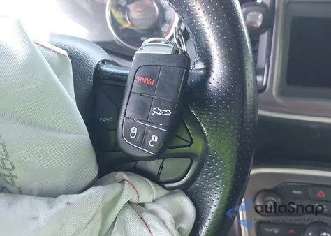 2021 Dodge Challenger R/T z USA, uszkodzony, nr VIN 2C3CDZBT0MH516751